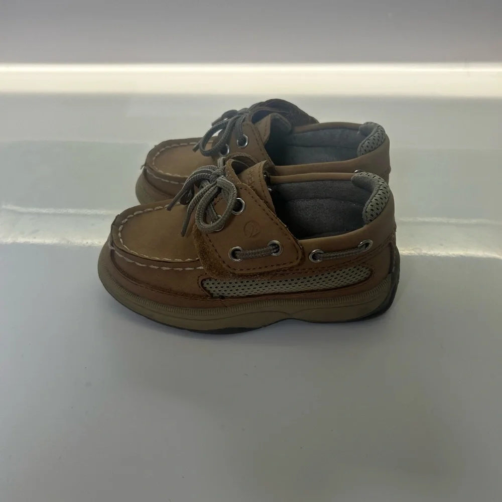 Sperry Kids Brown Moccasin Boat Shoes with Gray Laces
